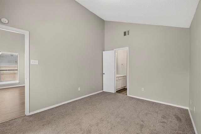 Building Photo - 2521 Winter Oak St