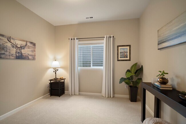 Building Photo - Spacious 5BD Home with Bonus Room and Chefs Kitchen In Duvall!