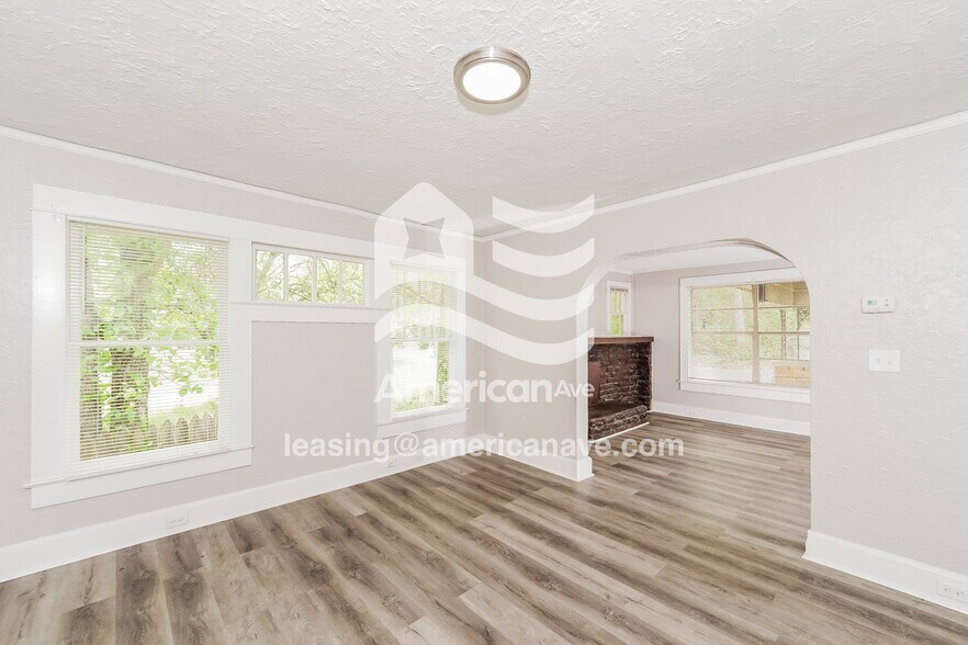 Building Photo - 7228 3rd Ave S