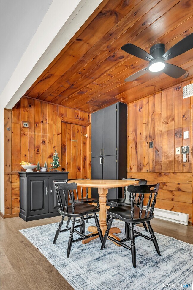 Building Photo - 12 Park Rd