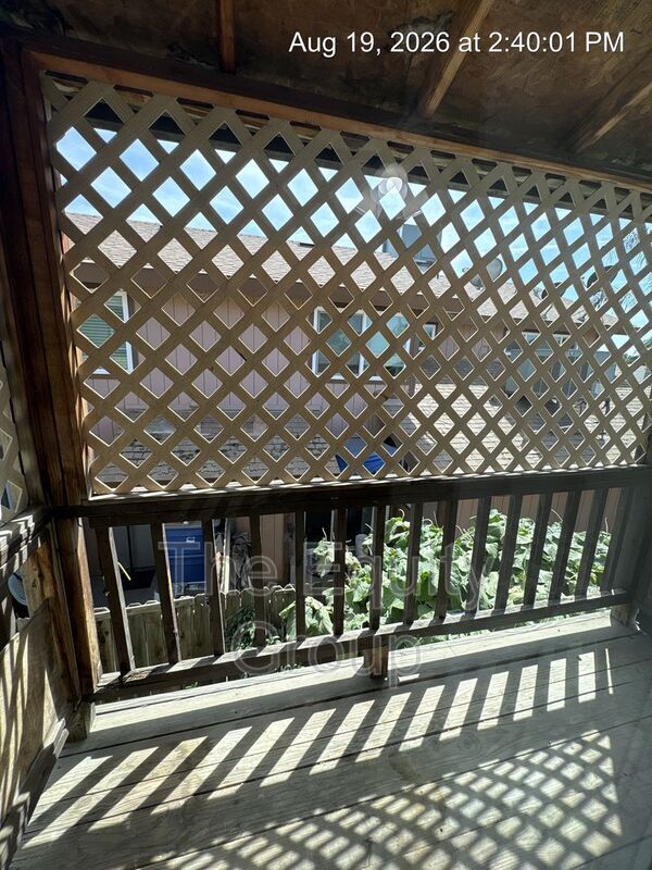Building Photo - 804 Monarch Cir