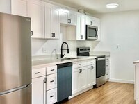 Building Photo - 7115 44th Ave S