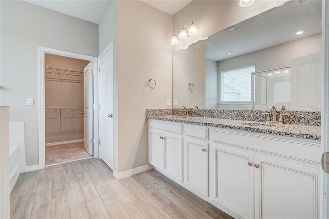 Building Photo - 413 Halter Dr