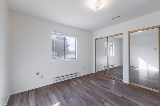 Building Photo - 3123 N Truwood Dr