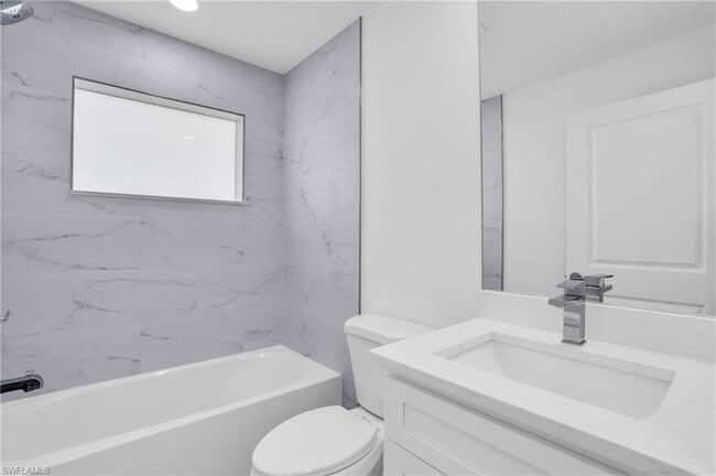 Building Photo - 2812 15th St SW