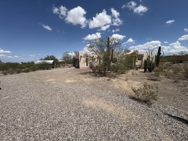 Primary Photo - Vail School District Horse property with f...