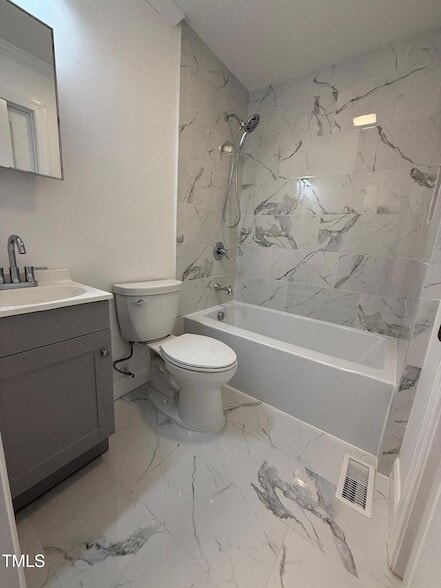 Building Photo - 215 Walnut St