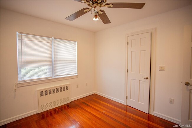 Building Photo - 540 E Chester St