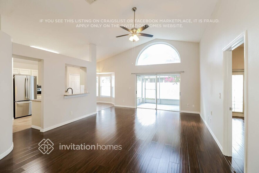 Building Photo - 4021 Fontana Pl