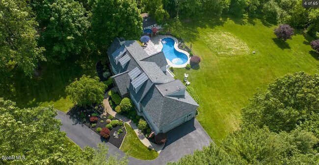 Building Photo - 27 Hill Rd