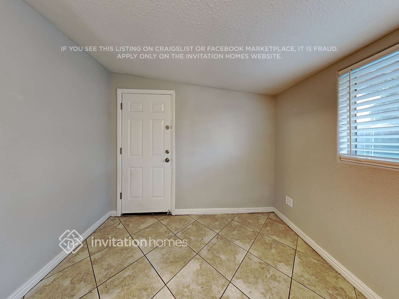 Building Photo - 6008 N 61st Dr