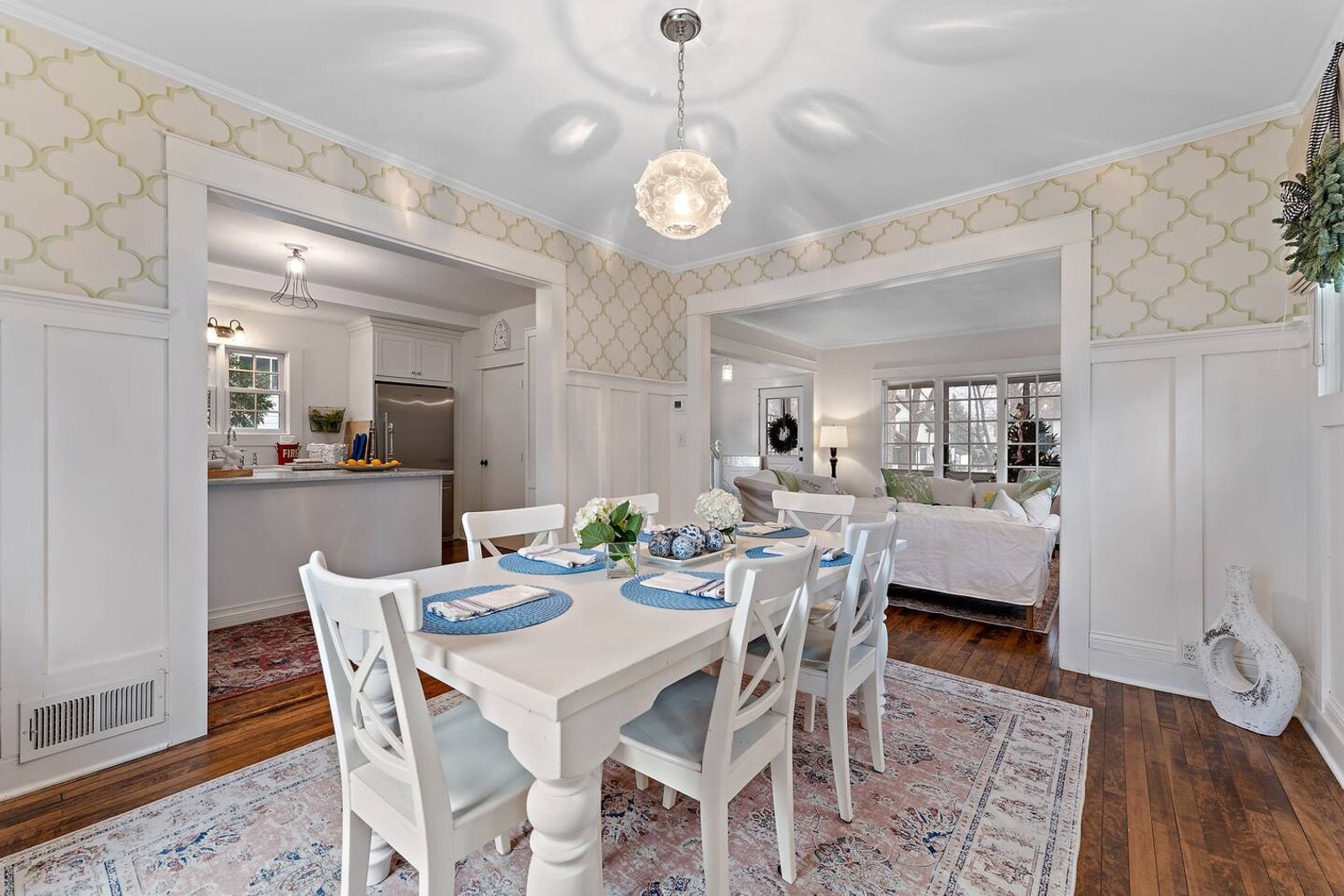 Building Photo - 131 Broadway Ave N