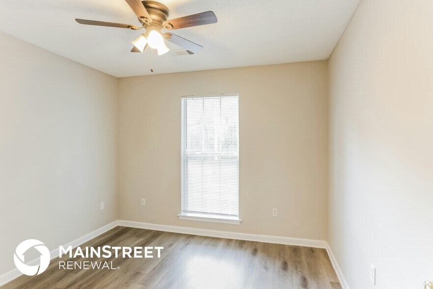 Building Photo - 7644 Woodshire Dr