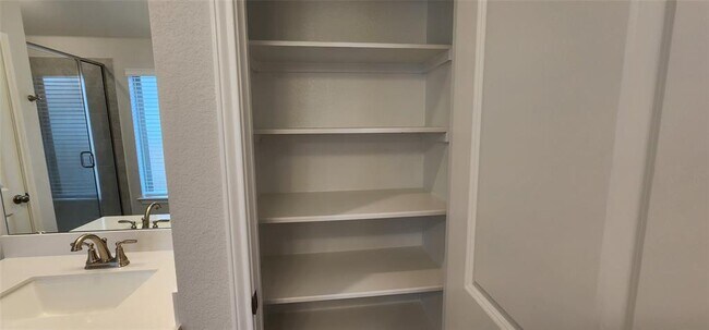 Building Photo - 440 Los Olives Ln