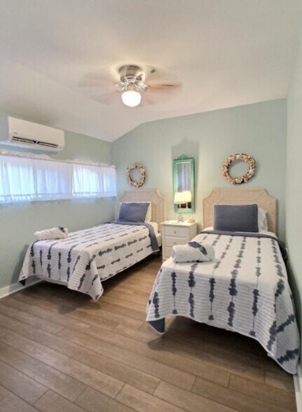 Building Photo - 11520 Council Ln