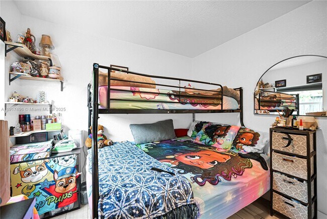 Building Photo - 6501 SW 4th St