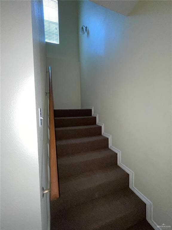 Building Photo - 20 Phoenix St