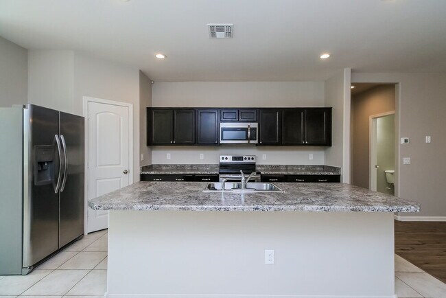 Building Photo - 4517 E Gagarinite Ln