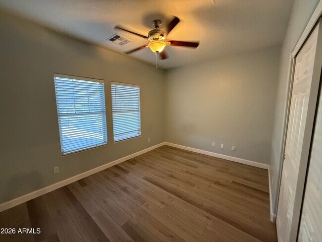 Building Photo - 18639 E Lark Dr