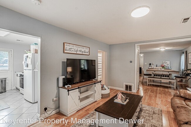 Building Photo - 3 br, 1 bath House - 7309 W 60th Ave