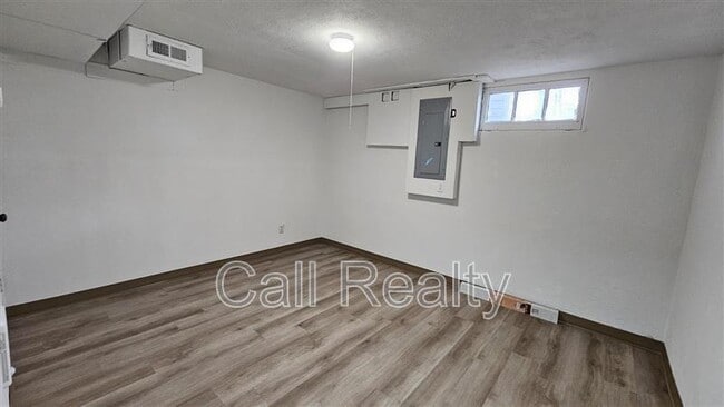 Building Photo - 224 N Conklin Rd