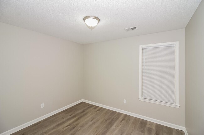 Building Photo - 7107 Butterfly Dr