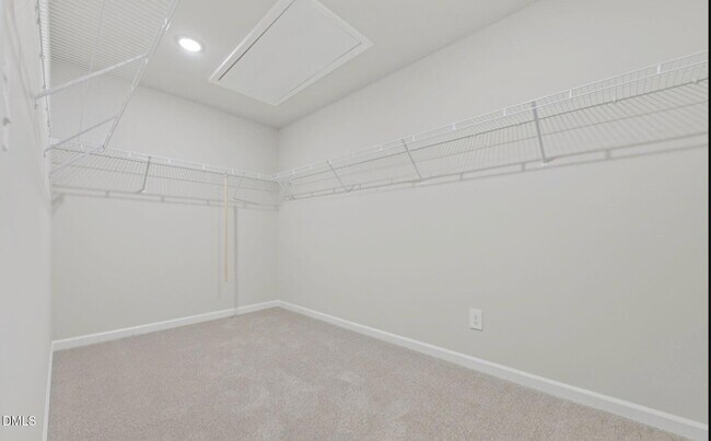 Building Photo - 540 Bridger Dr