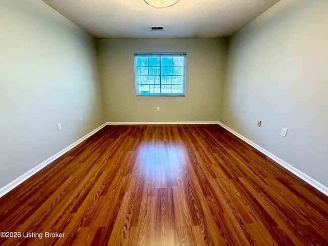 Building Photo - 10504 Southern Meadows