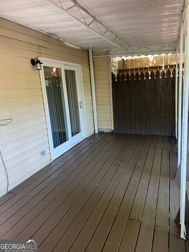 Building Photo - 785 Joseph Club Dr