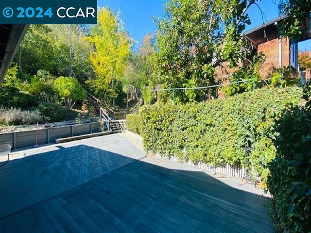 Building Photo - 612 Tahos Rd