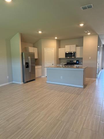 Building Photo - 1628 Alberque Dr