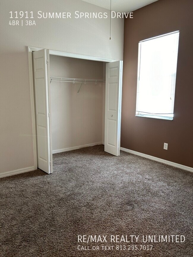 Building Photo - 11911 Summer Springs Dr