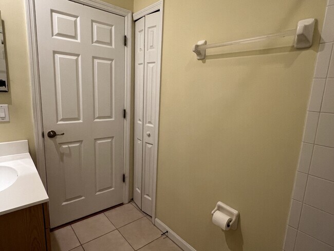 Building Photo - 300 Via Castilla