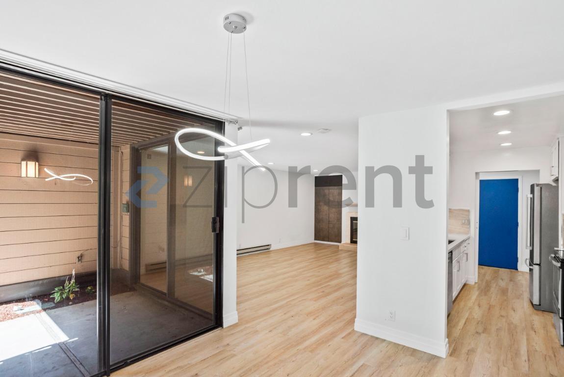 Building Photo - Unit 27