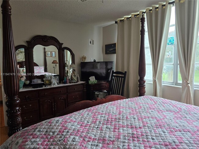 Building Photo - 7690 NW 18th St