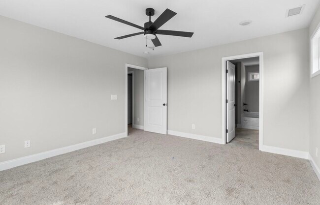 Building Photo - 422 Mattingly Dr