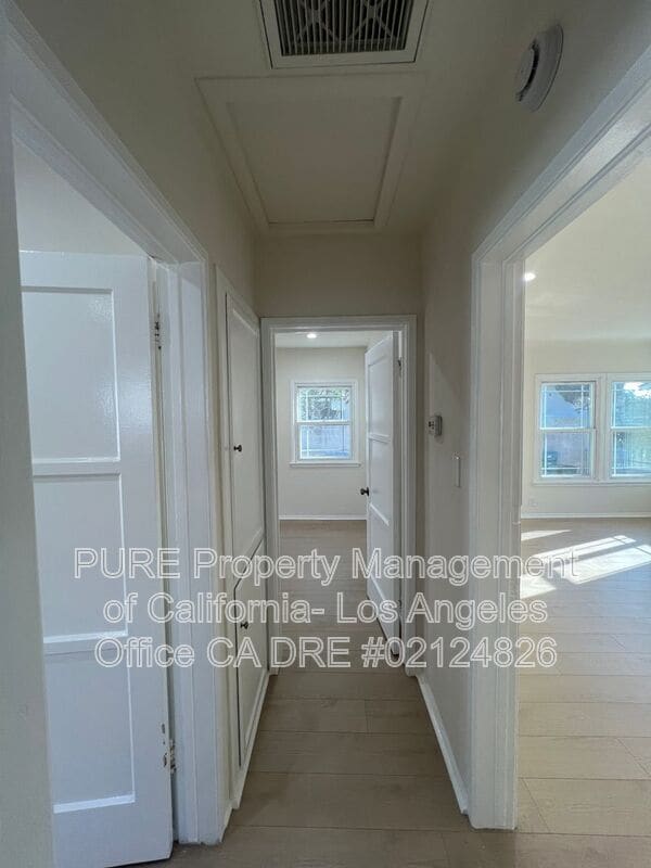 Building Photo - 10306 Buford Ave