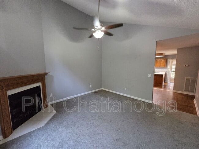 Building Photo - 3719 Crestview Pl