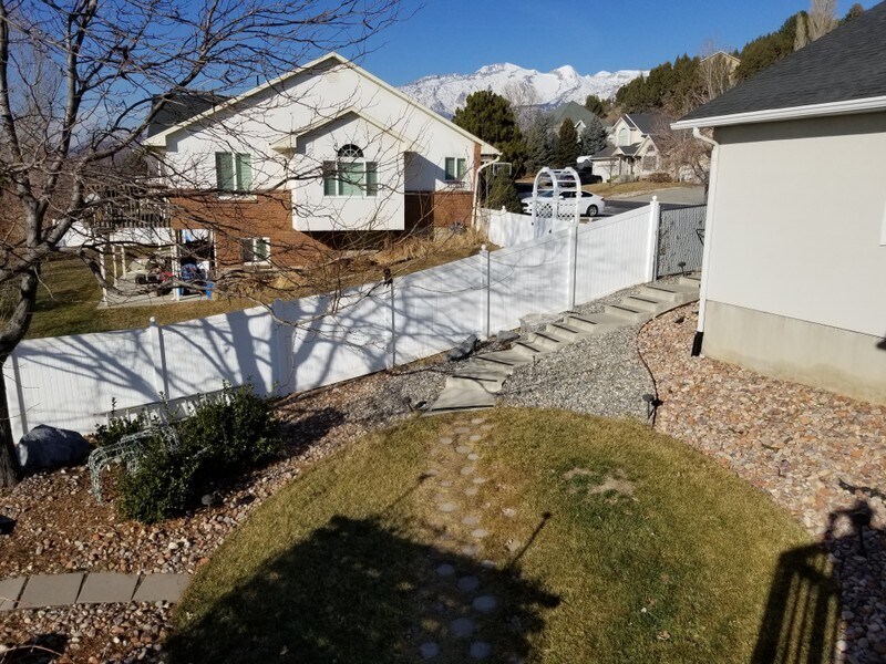Building Photo - 10167 N Cottonwood Dr