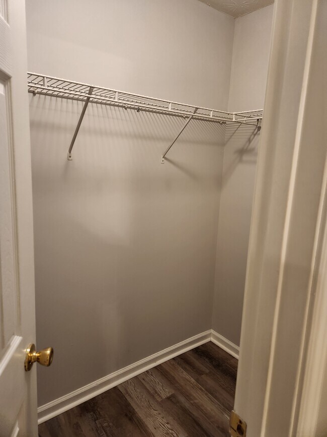 Building Photo - 1545 Eastern Sunrise Ln