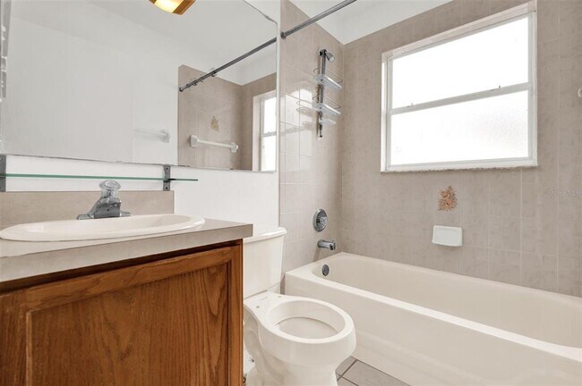 Building Photo - 3390 Cypress Point Cir