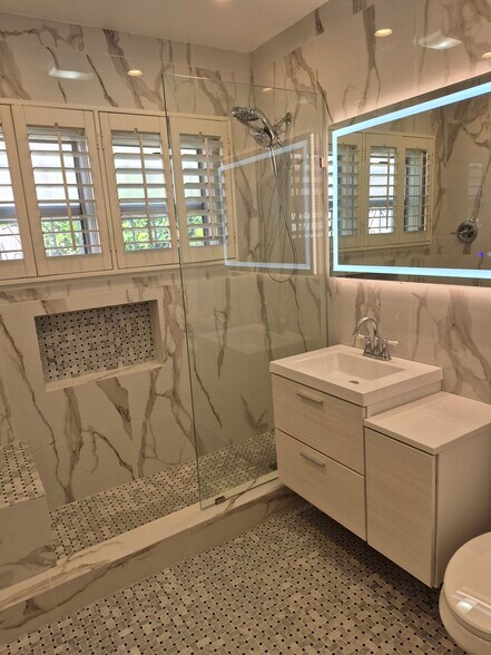 Building Photo - 5308 9th Ave