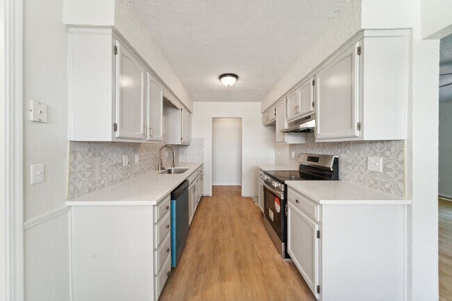 Building Photo - 3227 S Allegheny Ave