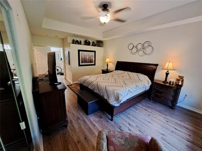 Building Photo - 7267 Fountain Palm Cir