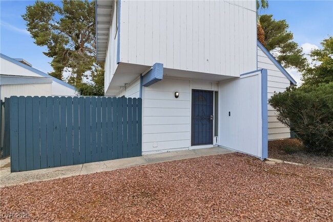 Building Photo - 4039 Village Square