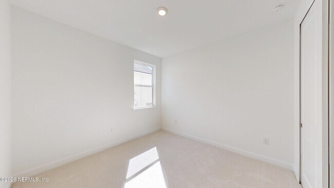 Building Photo - 156 Latham Dr