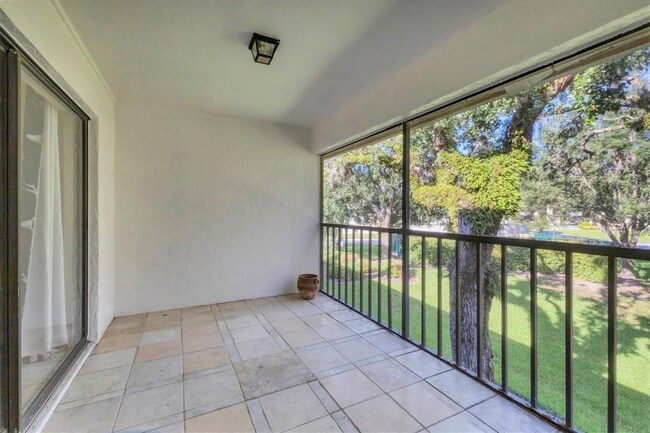 Building Photo - 7866 Eagle Creek Dr