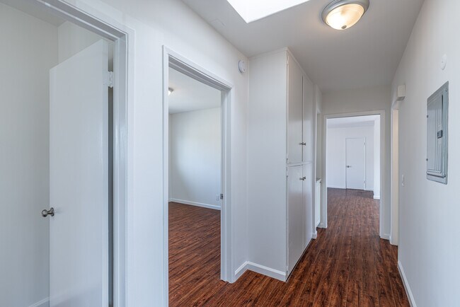 Building Photo - 8645 Hervey St