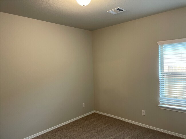 Building Photo - 851 Redinger Ridge Dr