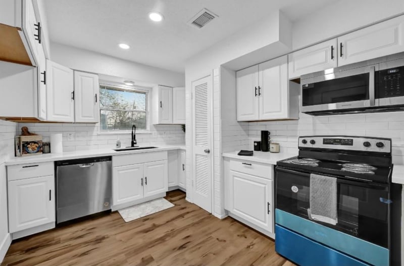 Building Photo - 20310 County Rd 510F